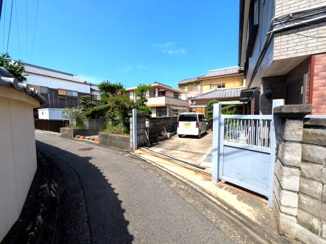貝塚市名越戸建の前面道路含む現地写真|前面道路含む現地写真です