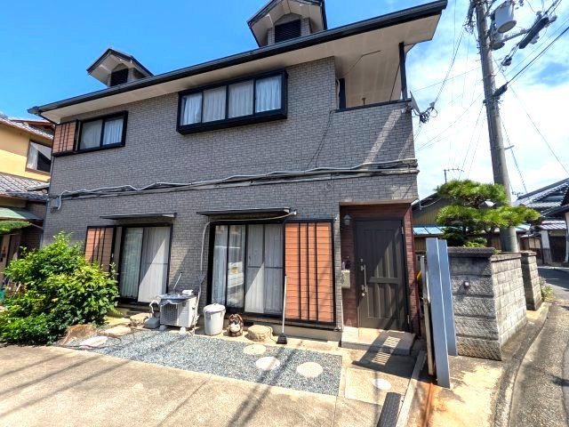 貝塚市名越戸建の外観|外観も気になるポイント。増築した建物です。
