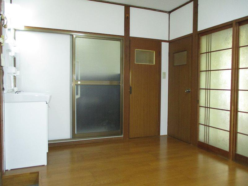 明石市東藤江２丁目の一戸建ての居間・リビング