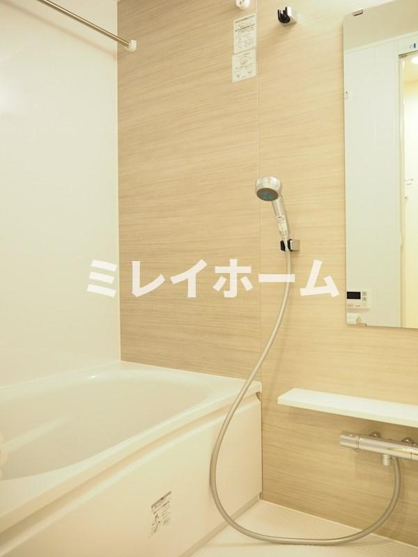 ルーブル大森西の浴室