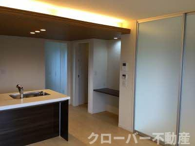 グランマスト ベレオ林町 A棟の居間・リビング