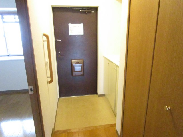 【玄関】