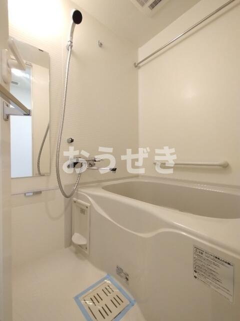 クレイシア入谷の浴室