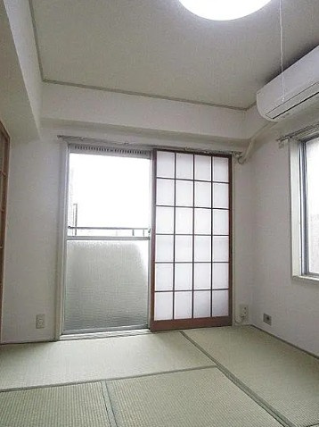 メゾン椎名町の寝室