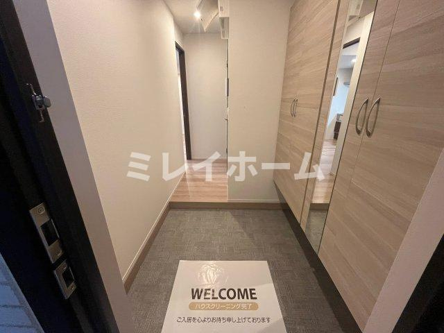 プルミエール新田の玄関