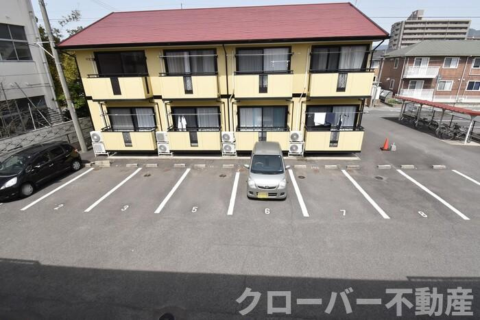 クレスト木太 A棟の駐車場|駐車場