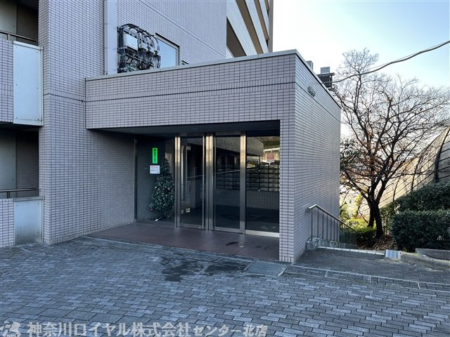 【エントランス】