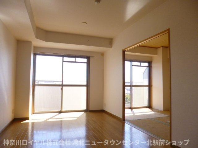 【居間・リビング】