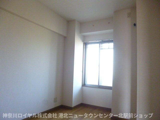 【寝室】