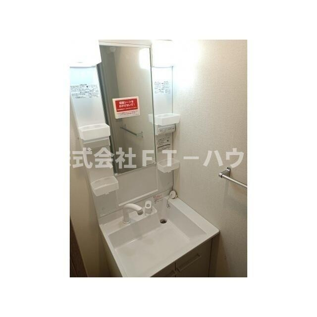 スカイグランデ市川の独立洗面台