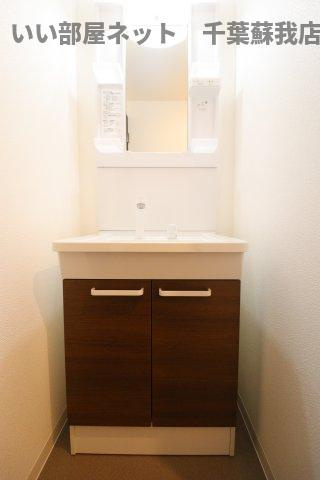 パシフィックコートの洗面所|ゆったりとスペースのある洗面所