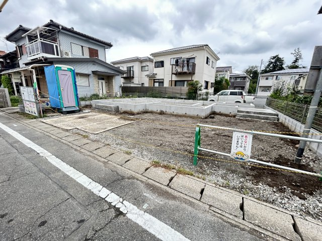 新築　高崎市浜尻町　Heartful　Town　A号棟の駐車場|現地写真　駐車スペースは並列2台+1台分可能です！

