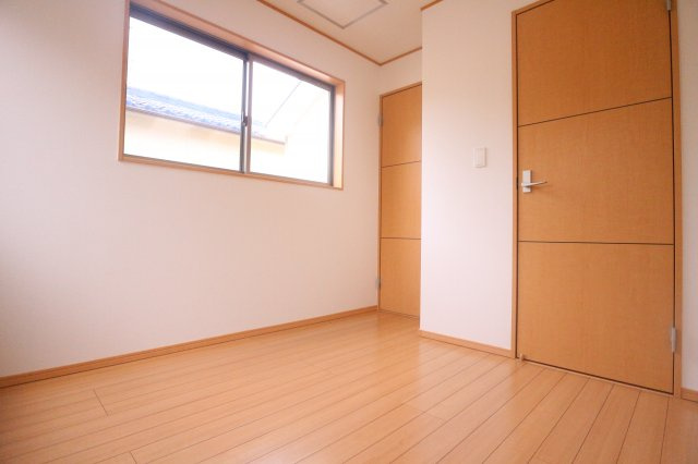 星陵台5丁目戸建の寝室