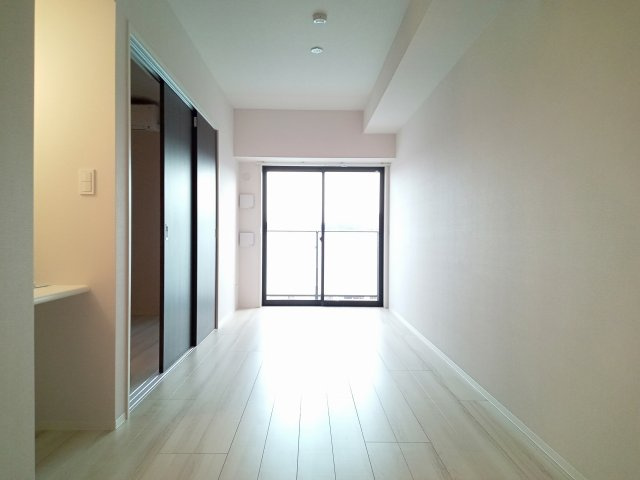 川崎市多摩区登戸の賃貸マンションの居間・リビング