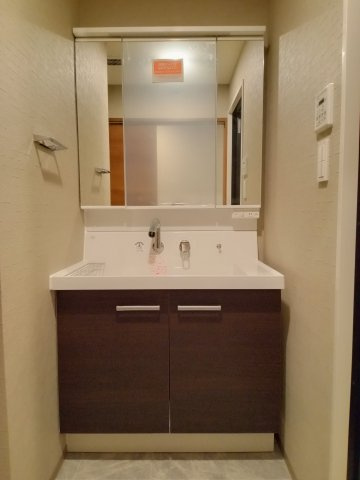 川崎市多摩区登戸の賃貸マンションの洗面所