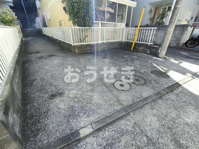 六浦南戸建ての駐車場