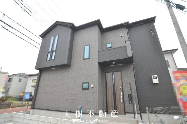 【外観】 | 綾瀬市寺尾釜田2丁目　新築戸建て　全1棟　【仲介手数料無料】 | 建物完成しました！！内見可能です♪