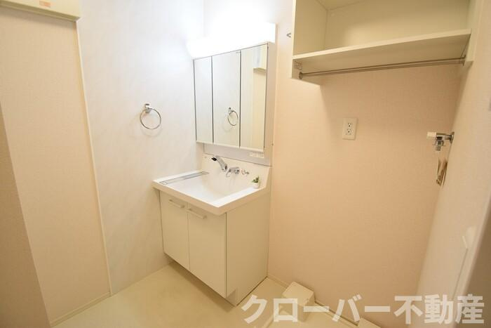 フェリーチェ B棟の独立洗面台|洗髪洗面化粧台
