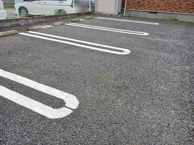 フォンターナの駐車場|駐車場に車を止められます