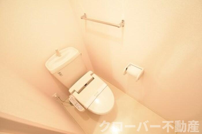 フラット ウィステリアのトイレ|温水洗浄暖房便座