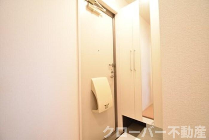 フラット ウィステリアの玄関|玄関