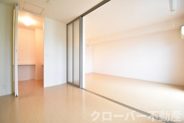フラット ウィステリアの洋室|洋室５帖～ＬＤＫ１２帖