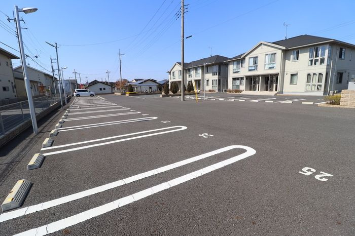ベレタニア　Cの駐車場|カースペースがあります