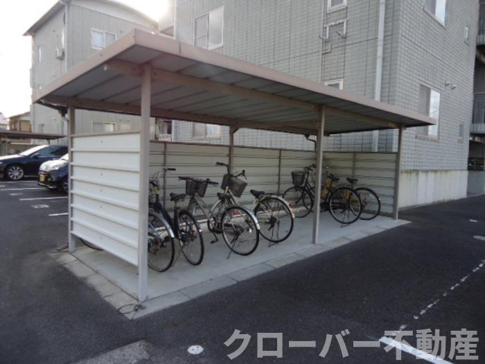 レインボーガーデン A棟のその他共用部分|駐輪場