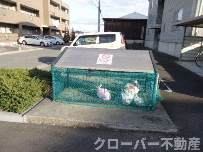 レインボーガーデン A棟のその他共用部分|ゴミ庫