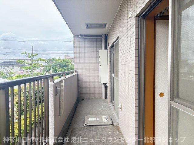 【バルコニー】
