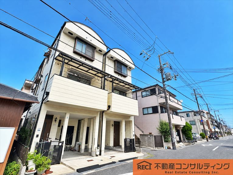 神戸市東灘区北青木4丁目　テラスハウスの外観|阪神青木駅すぐ！駅近で通勤通学に便利な立地！