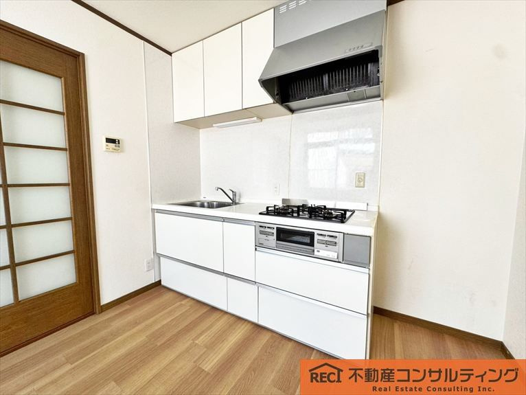 神戸市東灘区北青木4丁目　テラスハウスのキッチン
