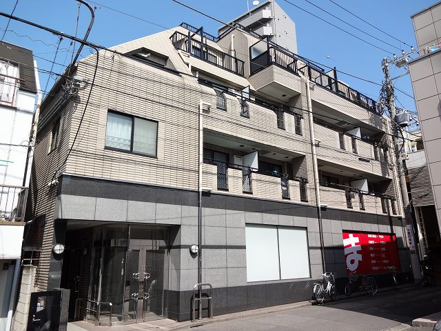 イッセイビルの外観