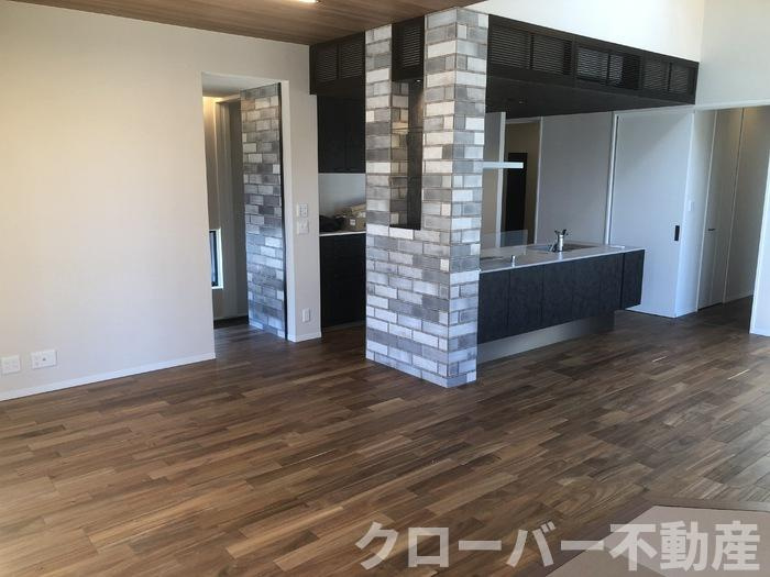 林町戸建賃貸住宅の居間・リビング|LDK20帖