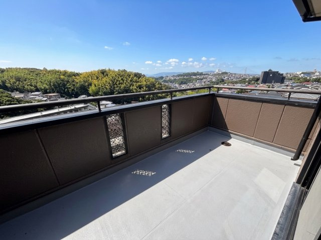 神戸市垂水区塩屋台2丁目戸建のバルコニー