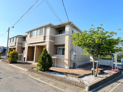 【外観】 | トレヴィ | 外観写真（昼）