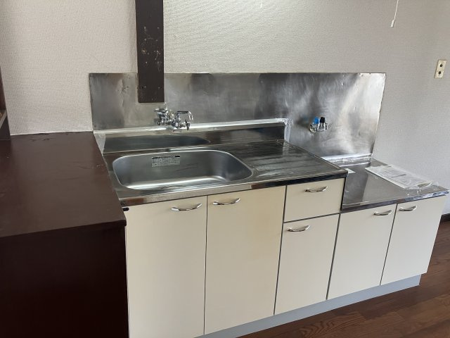 エースコーポのキッチン|※掲載写真と現況が異なる場合は、現況を優先いたします。