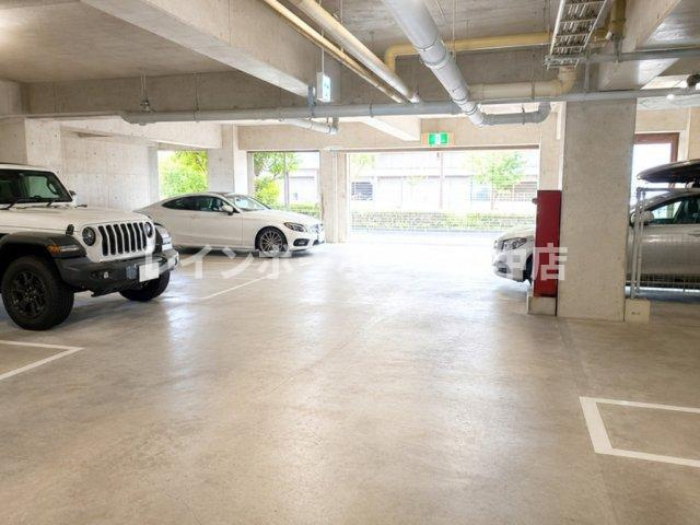 PLANET永山の駐車場