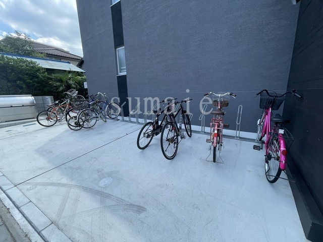 シャロン大宮のその他共用部分|自転車置き場です♪