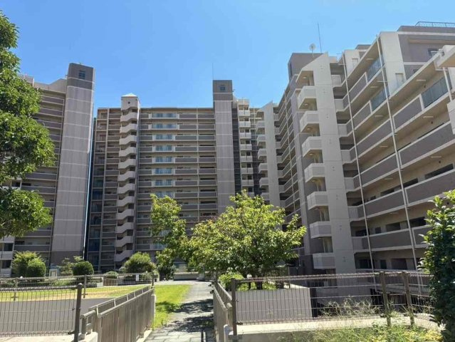 ローレルコート城北公園通り１番館の外観