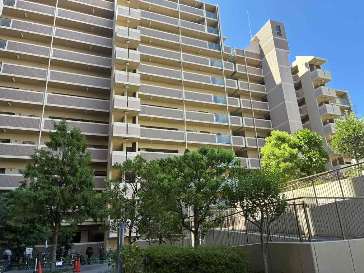 ローレルコート城北公園通り１番館の外観