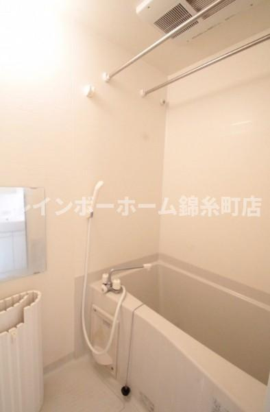 ラヴィエの浴室