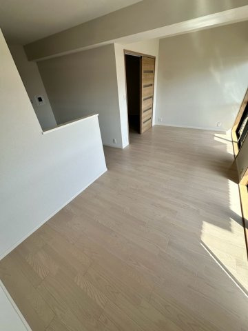 CASA　A-1の居間・リビング