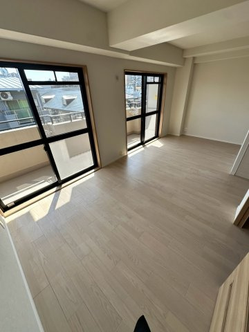 CASA　A-1の居間・リビング