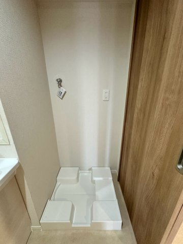CASA　A-1の玄関
