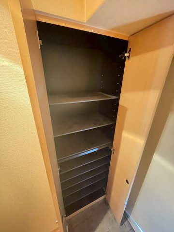 グランフォーレ西新の収納