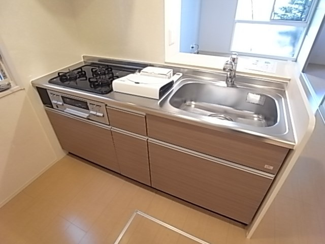 Brama甲東