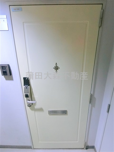プラムパーク嶋田の玄関