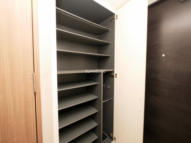 プレサンス難波ヴィータの収納