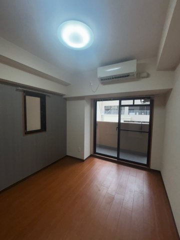 大阪市中央区石町２丁目の賃貸マンションの居間・リビング